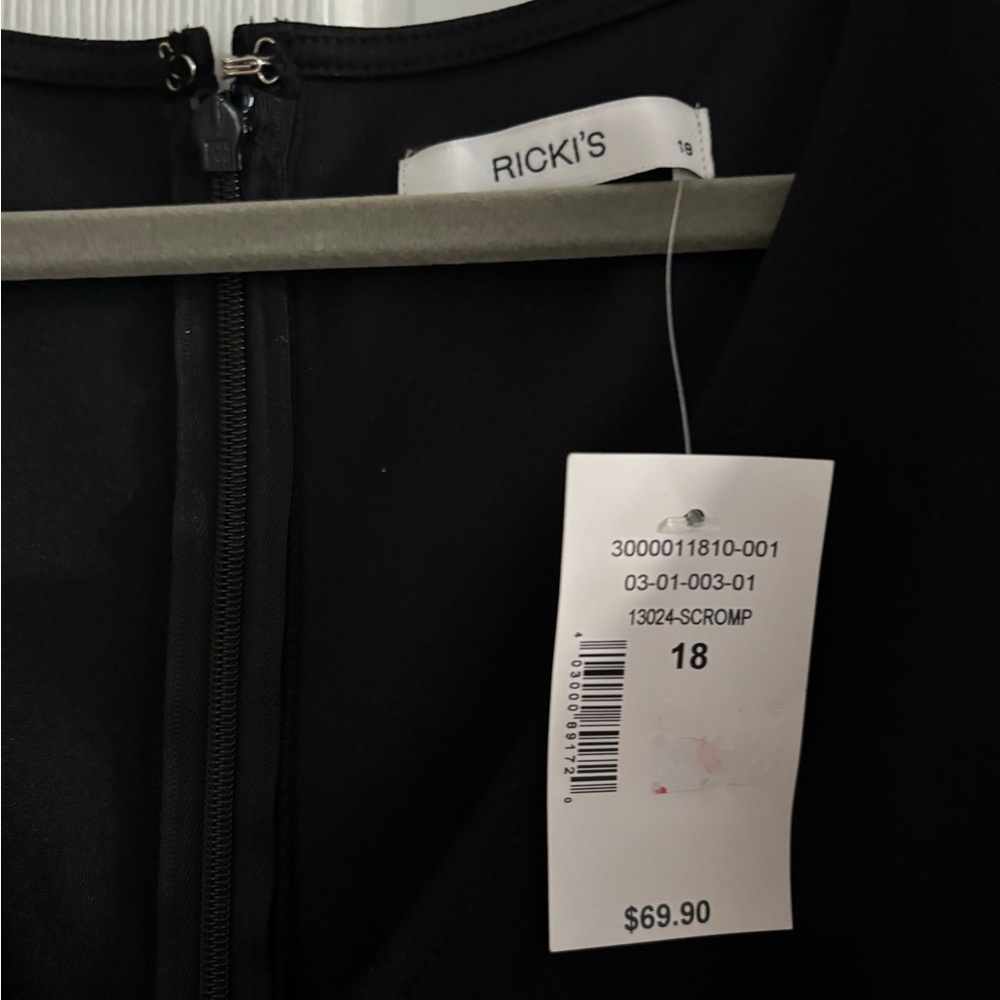 BNWT BLACK ROMPER WITH BELT TIE SIZE 18 - Picture 3 of 4